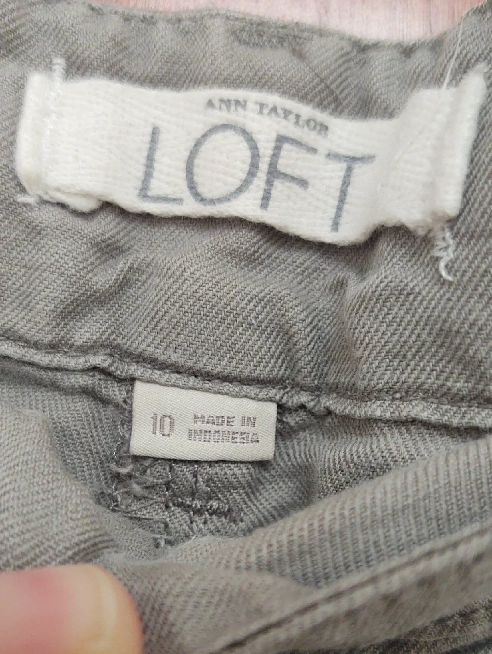 LOFT Light Gray Women's Linen Blend Shorts Size 10